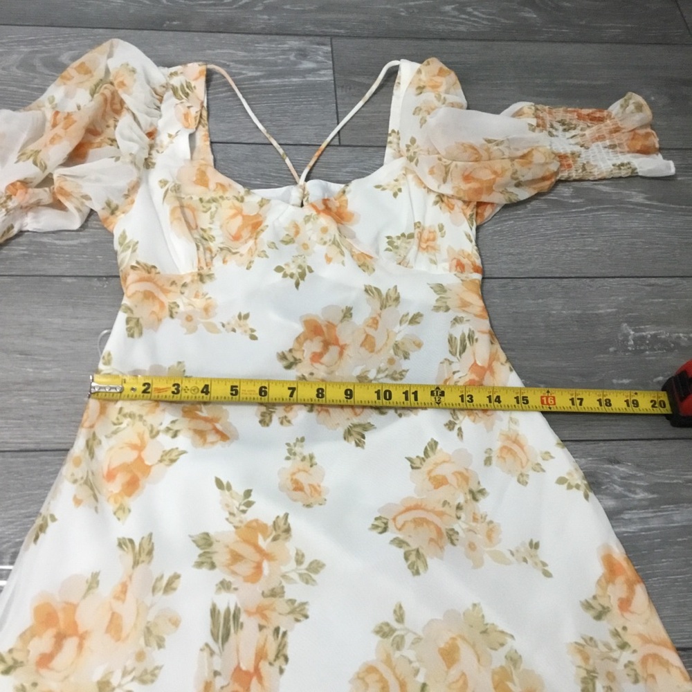 Luxxel Puff Sleeve Strappy Open Back Floral Maxi Dress size L - Picture 8 of 13
